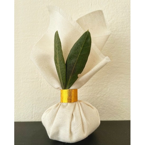 ΠΟΥΓΚΙ ΜΑΝΤΗΛΙ ΜΕ ΕΛΙΑ