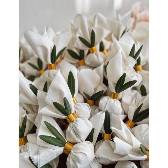 ΠΟΥΓΚΙ ΜΑΝΤΗΛΙ ΜΕ ΕΛΙΑ