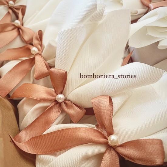 ΜΑΝΤΗΛΙ ΜΕ ΠΕΡΛΑ