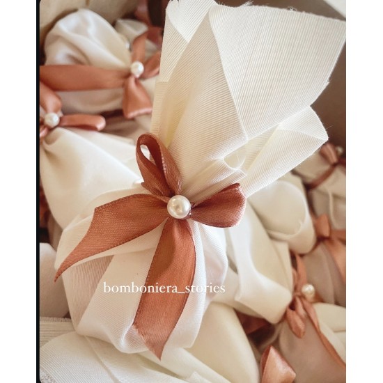 ΜΑΝΤΗΛΙ ΜΕ ΠΕΡΛΑ